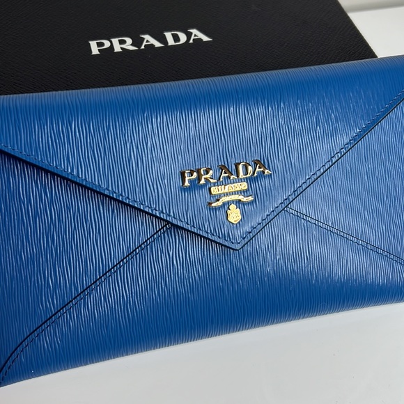 Prada Envelope Wallet in Blue! So pretty! 💙 *LIMITED OFFER* - Picture 2 of 16